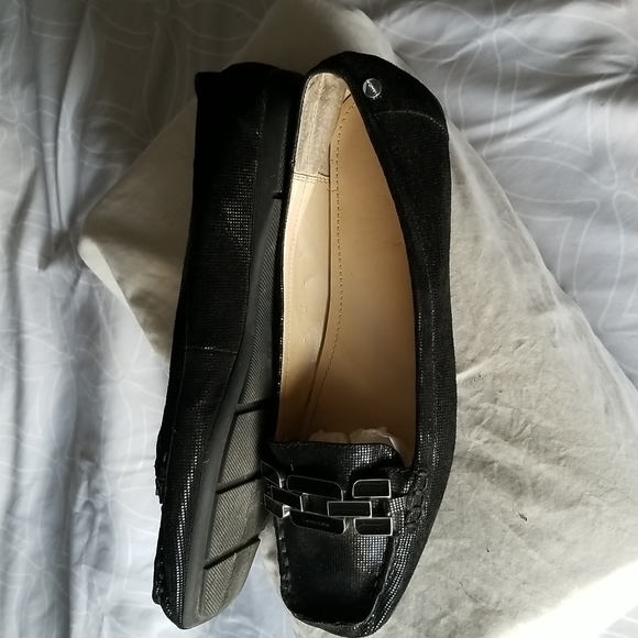 Flats - Picture 2 of 3